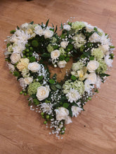 Load image into Gallery viewer, Open heart
